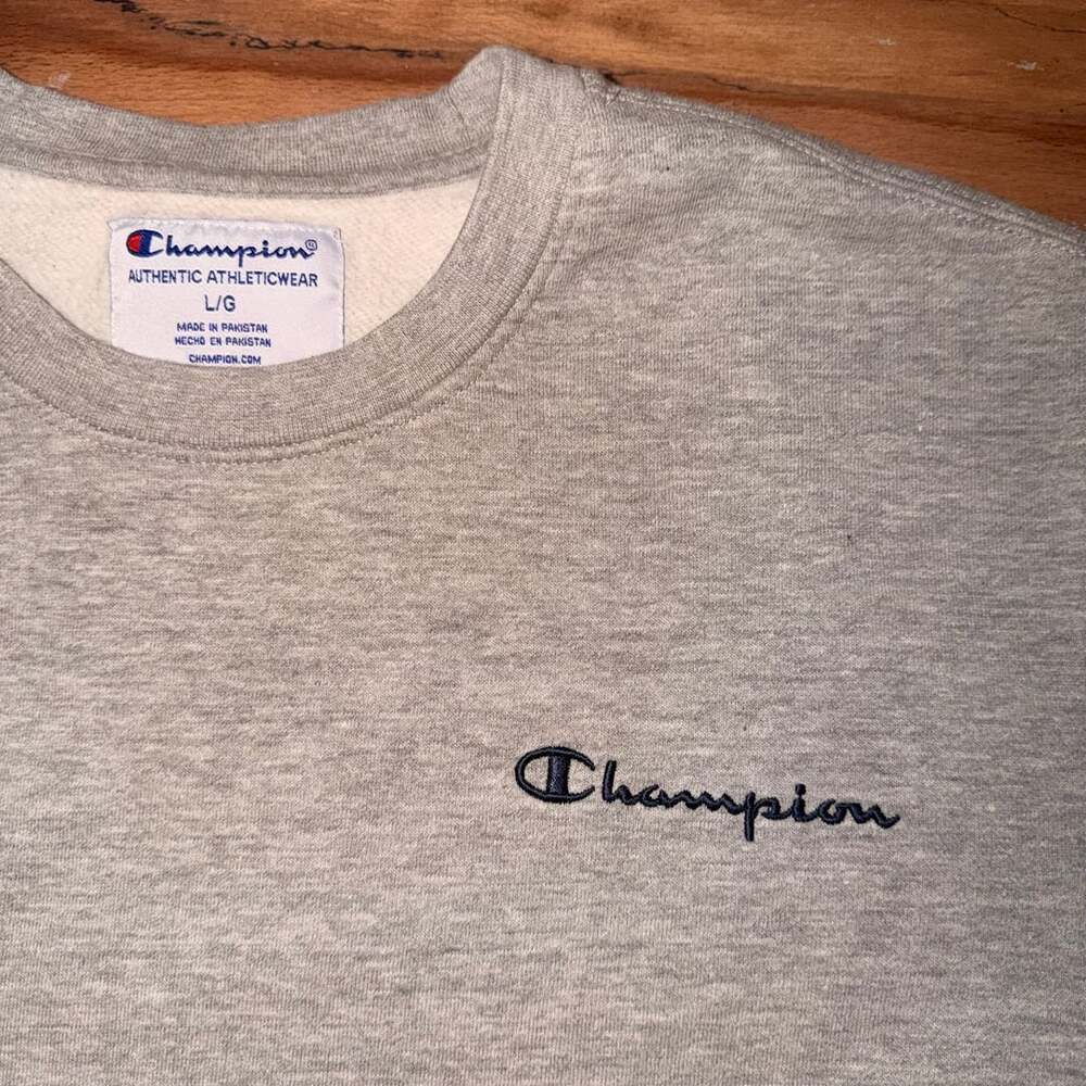 Champion Crewneck Sweatshirt Size L Gray Script Logo